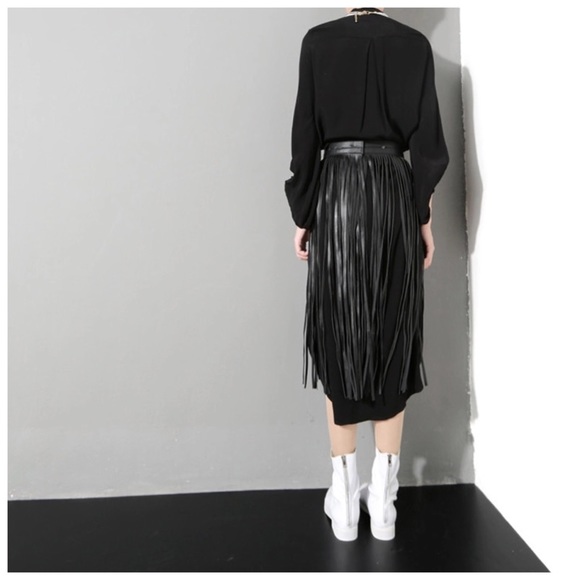 Black Long Fringe Vegan Leather Adjustable Belt - Picture 3 of 6